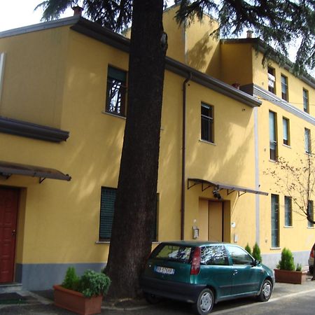 Residence Il Pino Saronno Eksteriør billede