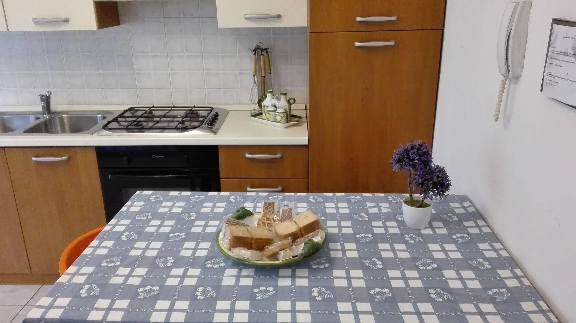 Residence Il Pino Saronno Eksteriør billede